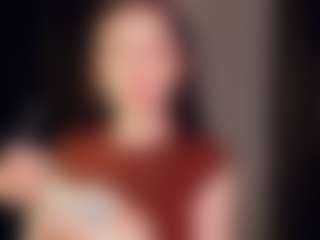 Live cam show with Emily - Teen (18+) on AdultVida.com