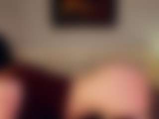 Live cam show with Emily - Shaved on Stripli.com