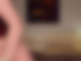 Live cam show with Emily - Play on hrnylive.com