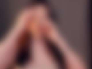 Live cam show with Emily - Camel Toe on Gym Cam Girls