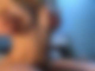 Live cam show with MargheritaKreiter - Horny on Milf Play