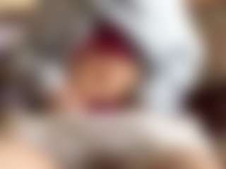 Live cam show with Lilith - Average on Camsoda