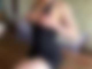Live cam show with Lilith - Granny on CamwithHer