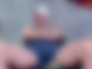 Live cam show with morbosoHOT37 - Tease on hrnylive.com