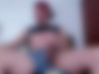 Live cam show with morbosoHOT37 - Bedroom on Mixed Magazine Live