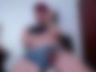 Live cam show with morbosoHOT37 - Tease on Camsoda