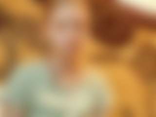 Live cam show with Kira - Sexydance on livesuperchat.net