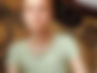 Live cam show with Kira - Tiny Tits on liverealitysex.com