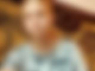 Live cam show with Kira - Moaning on Chatstar