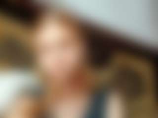 Live cam show with Kira - Sexydance on Milfs Live