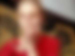 Live cam show with Kira - Sexydance on StripNow