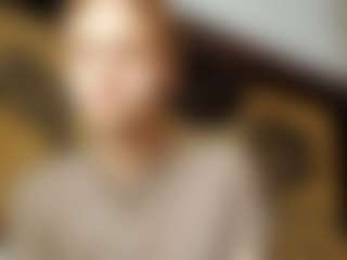 Live cam show with Kira - Sex on Cam Slut