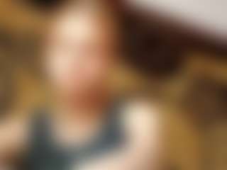 Live cam show with Kira - Moaning on realtime-chat
