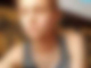 Live cam show with Kira - Sexydance on Camsoda