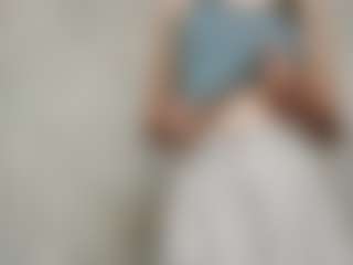 Live cam show with Kira - Sex on Camming Site