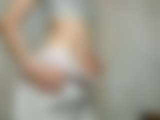 Live cam show with Kira - Joi on SmokeAndPoke
