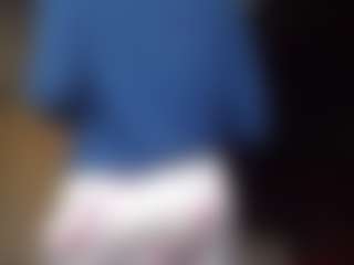 Live cam show with Kira - Moaning on AdultVida.com