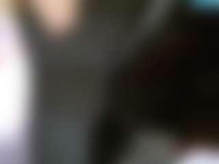 Live cam show with Kira - Striptease on eurowanks.com