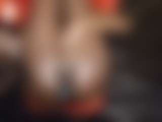 Live cam show with SexyChocoQueen - Black Petite on AdultVida.com