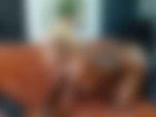 SweetHotLips102's Live Sex Cam Show