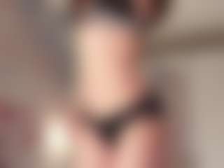 Live cam show with Rin - Foot Fetish Athletic on StripNow
