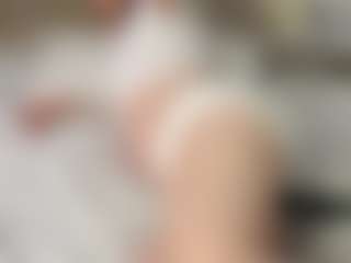 Live cam show with Rin - Bedroom on slutload