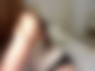 Live cam show with Rin - Bedroom Brown Hair on livesuperchat.net