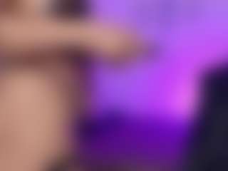 Live cam show with amyy-adams - BBW on StripNow