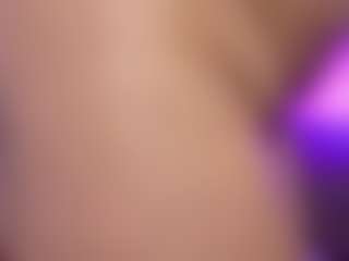 Live cam show with amyy-adams - College on CamwithHer