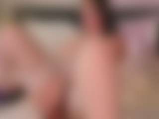 Live cam show with Gentle-Sine - Striptease on TottyGirls
