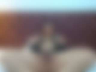 Live cam show with LuciaEvansC - New Lovense on madthumbs