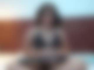Live cam show with LuciaEvansC - New Sexwebcam on CamClone