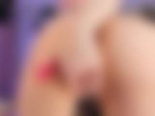 Live cam show with luvienne-rose - Thin on Milf Play