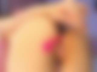 Live cam show with luvienne-rose - Cowgirl on Milfs Live