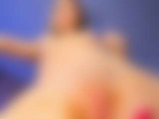 Live cam show with luvienne-rose - Handjob on SquirtSoMuch