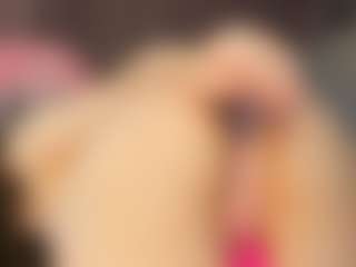 Live cam show with luvienne-rose - Teen (18+) on Stripli.com