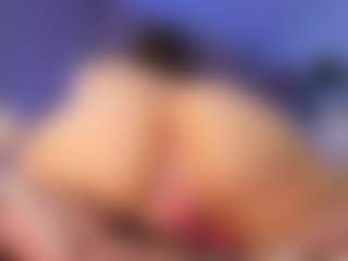 Live cam show with luvienne-rose - Dirty Talk on AdultVida.com