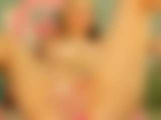 Live cam show with luvienne-rose - Fingering Brown Hair on Camsoda