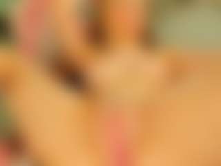 Live cam show with luvienne-rose - Small Tits Brown Hair on Dolls Live