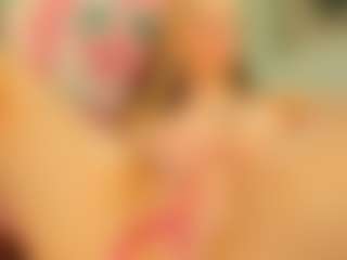 Live cam show with luvienne-rose - Gagging on livesexfox.com
