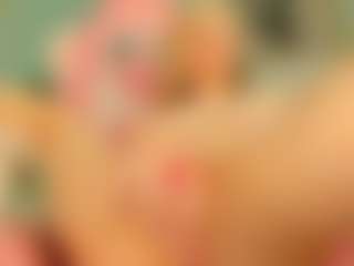 Live cam show with luvienne-rose - Brown Hair Petite on Camsoda