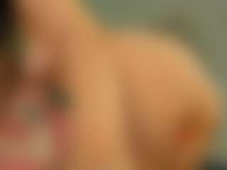Live cam show with luvienne-rose - Petite Toys on Camsoda
