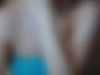 Live cam show with MeganBlaze - Blonde Hair on xDating
