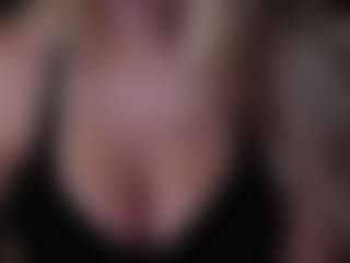 MeganBlaze's Live Sex Cam Show