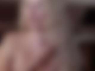 Live cam show with MeganBlaze - Big Tits on AdultVida.com