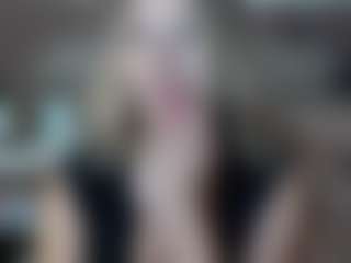 Live cam show with MeganBlaze - Blue Eyes on Camiplay Live