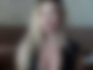 Live cam show with MeganBlaze - Blue Eyes on Fling VIP Chat