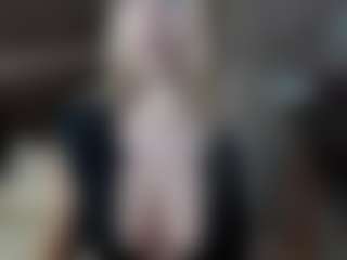 Live cam show with MeganBlaze - Blue Eyes on CamClone