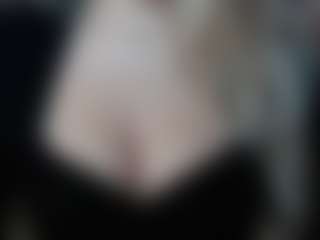 Live cam show with MeganBlaze - Blue Eyes on crypto-cams