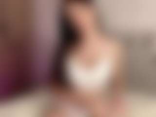 Live cam show with MeridithKinnier - Normal on xDating